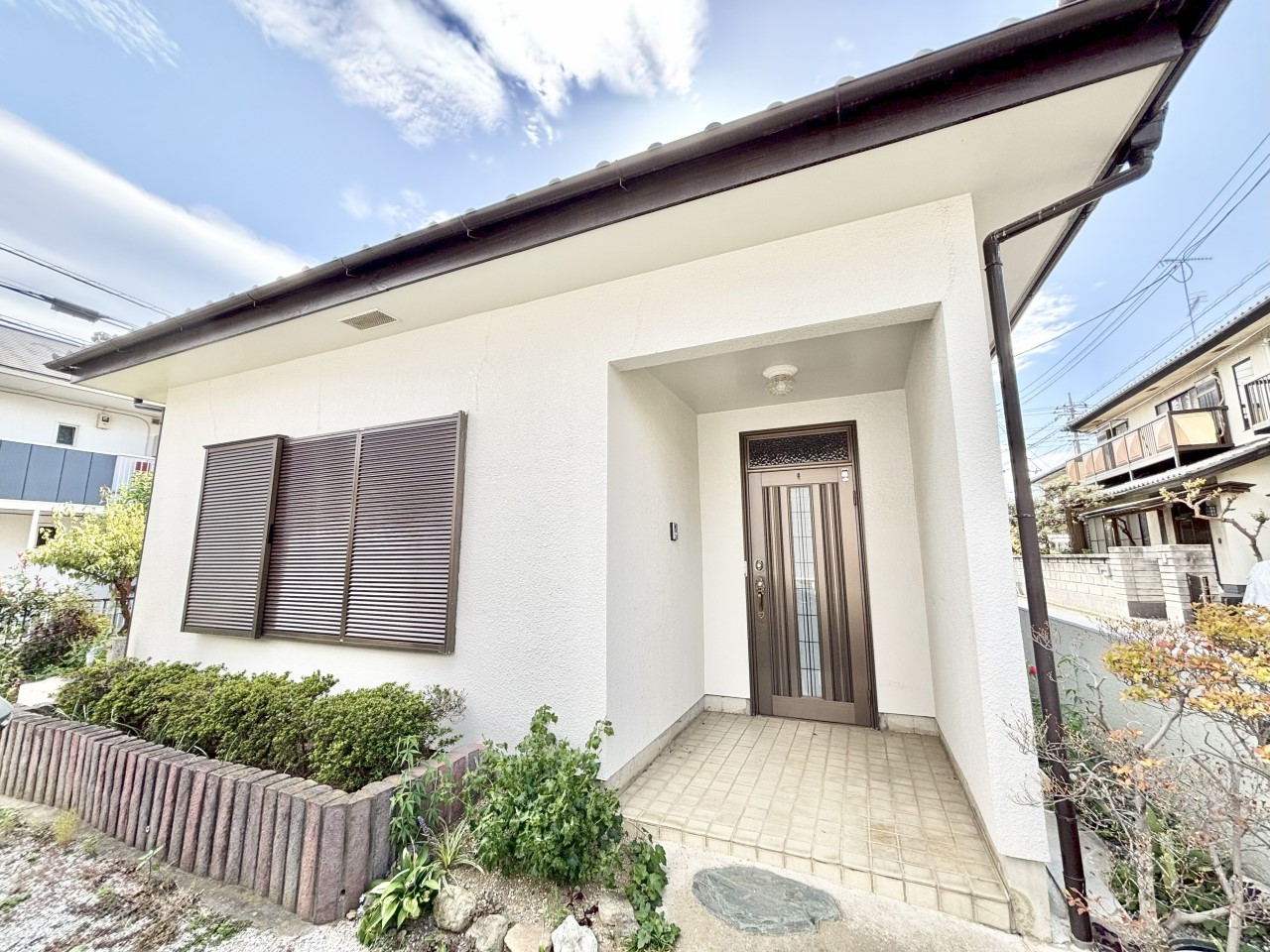 ◆外観｜前面の建物から距離がある為、日当たり良好♪