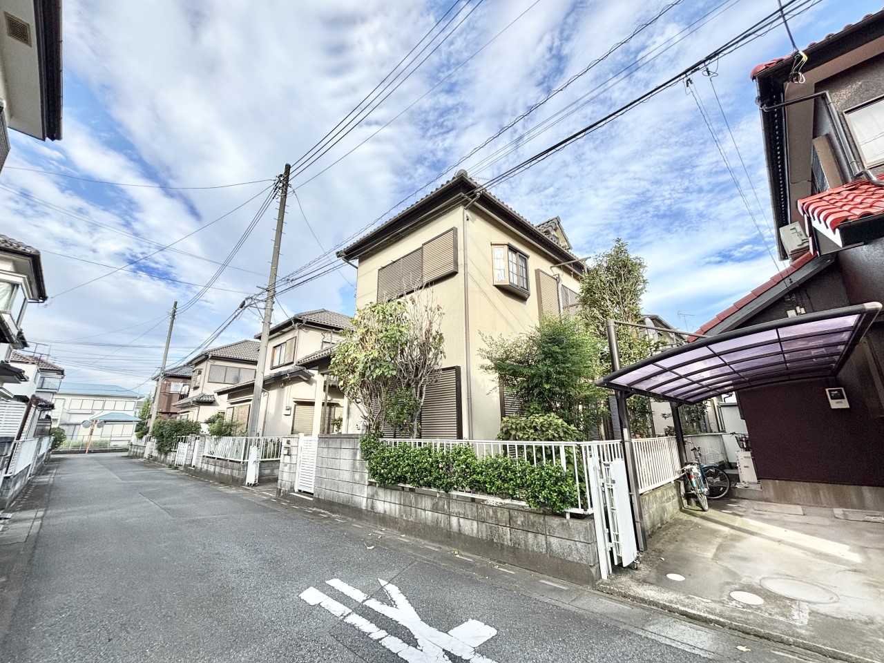 ◆外観｜車通りが少なく、騒音も少ない為、お休みも安心して出来ます♪
