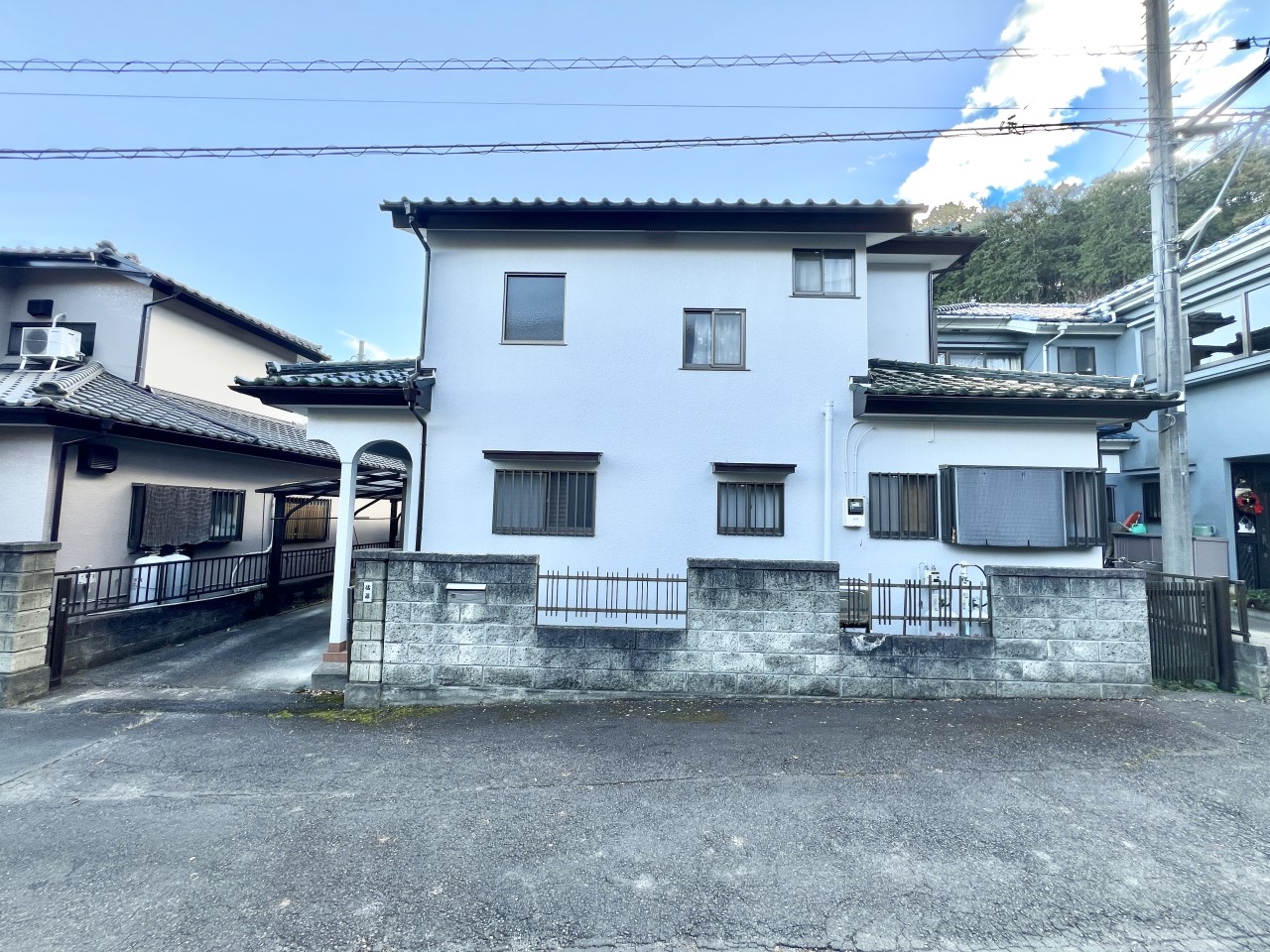 ◆外観｜どっしりとした佇まいで、家に帰るたび安心感を与えてくれます。