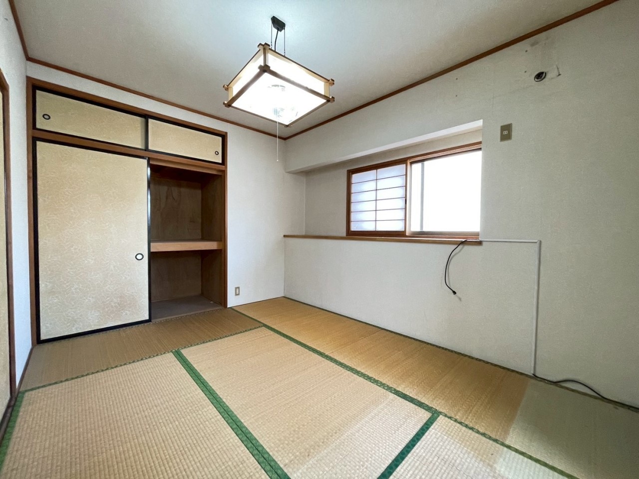 【和室】押入には、布団や季節ものなどが収納できます♪