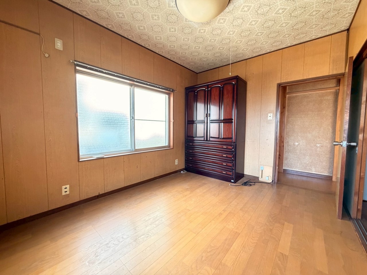 【洋室】フローリングのお部屋です。リフォームのご相談も承っております♪