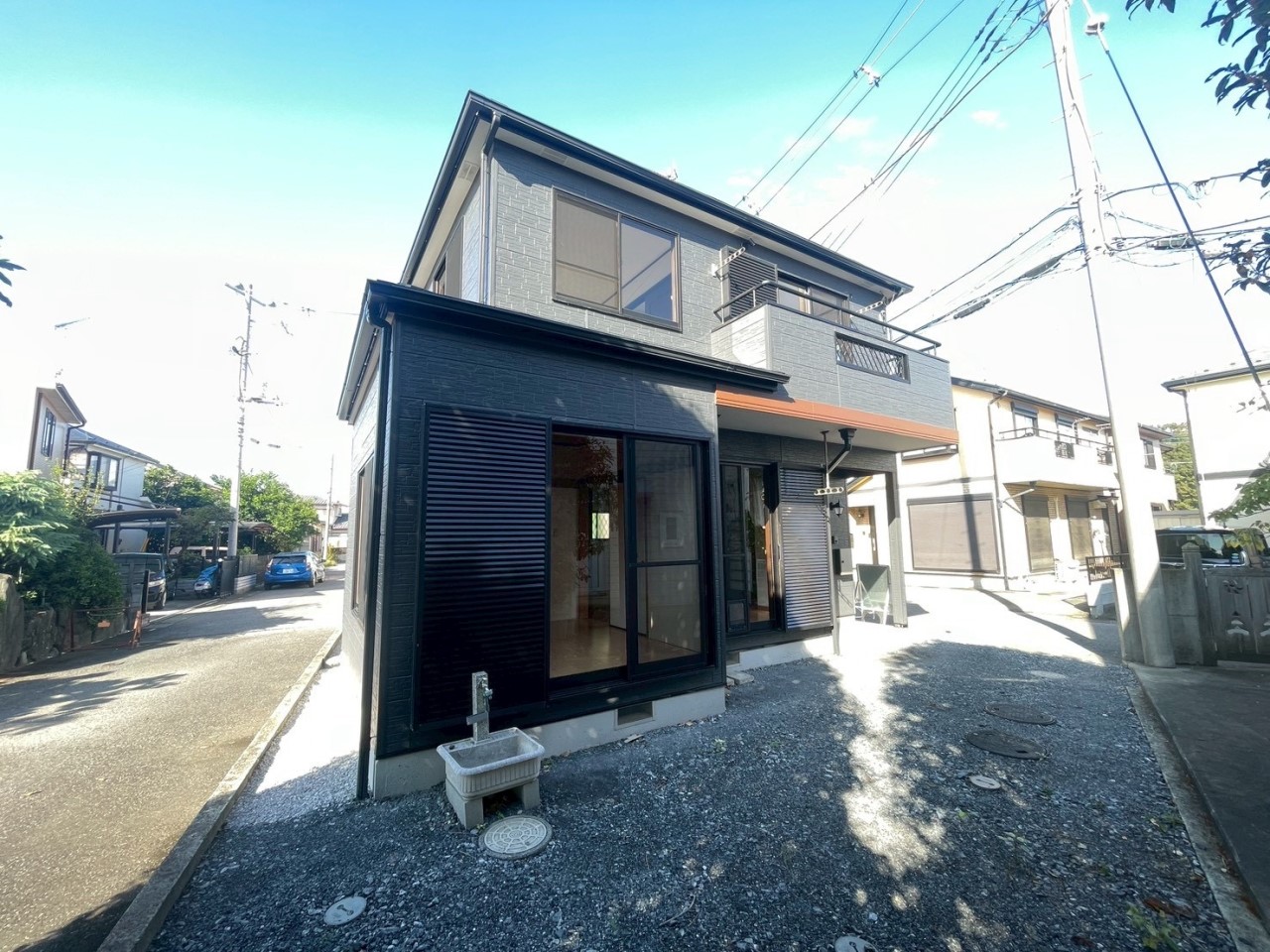 【外構】立水栓があるので、お庭でお車の洗車も可能です♪