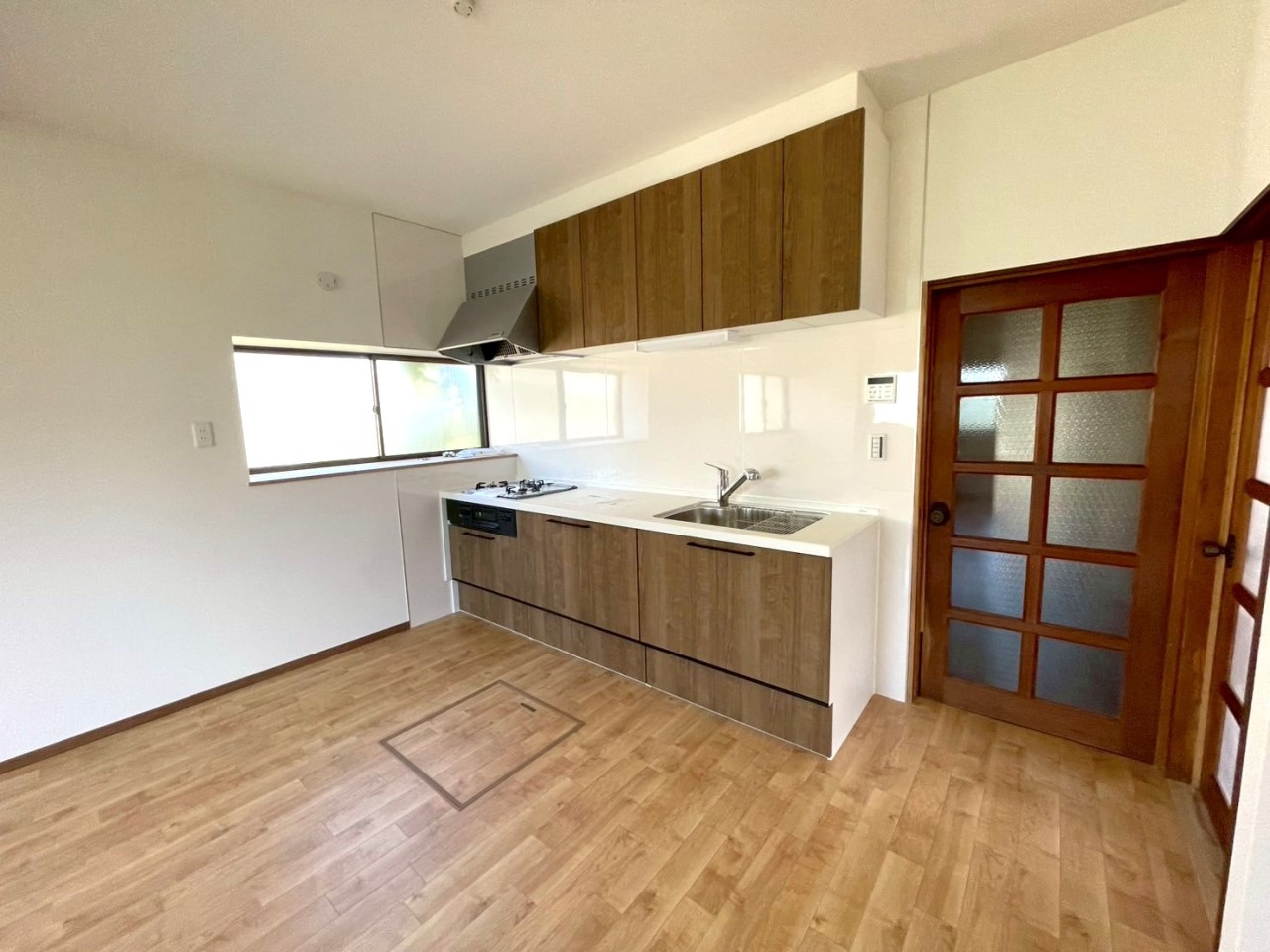 ※リフォーム済【キッチン】使いやすいシステムキッチンで豊富な収納が嬉しい!毎日使う場所だからこそ、使いやすさは譲れません♪