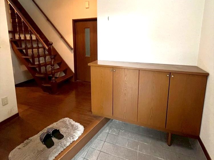 ※現況販売となります。(2025年11月撮影)収納たっぷりの玄関♪