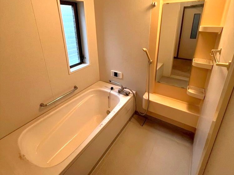※現況販売となります。(2025年11月撮影)足を伸ばしてゆっくりと入浴できます♪