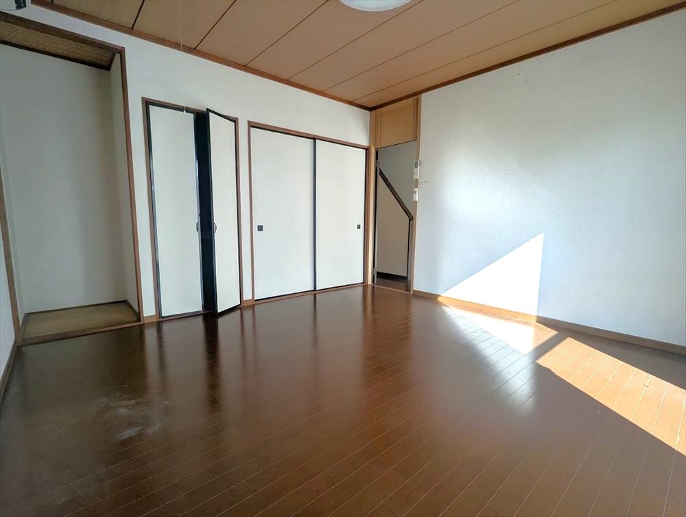 【1F洋室】※現況販売となります。(2025.11月撮影)