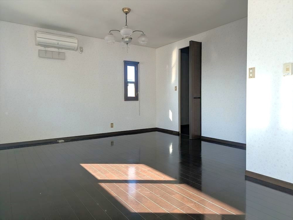 【2F西洋室】※現況販売となります。(2025.11月撮影)