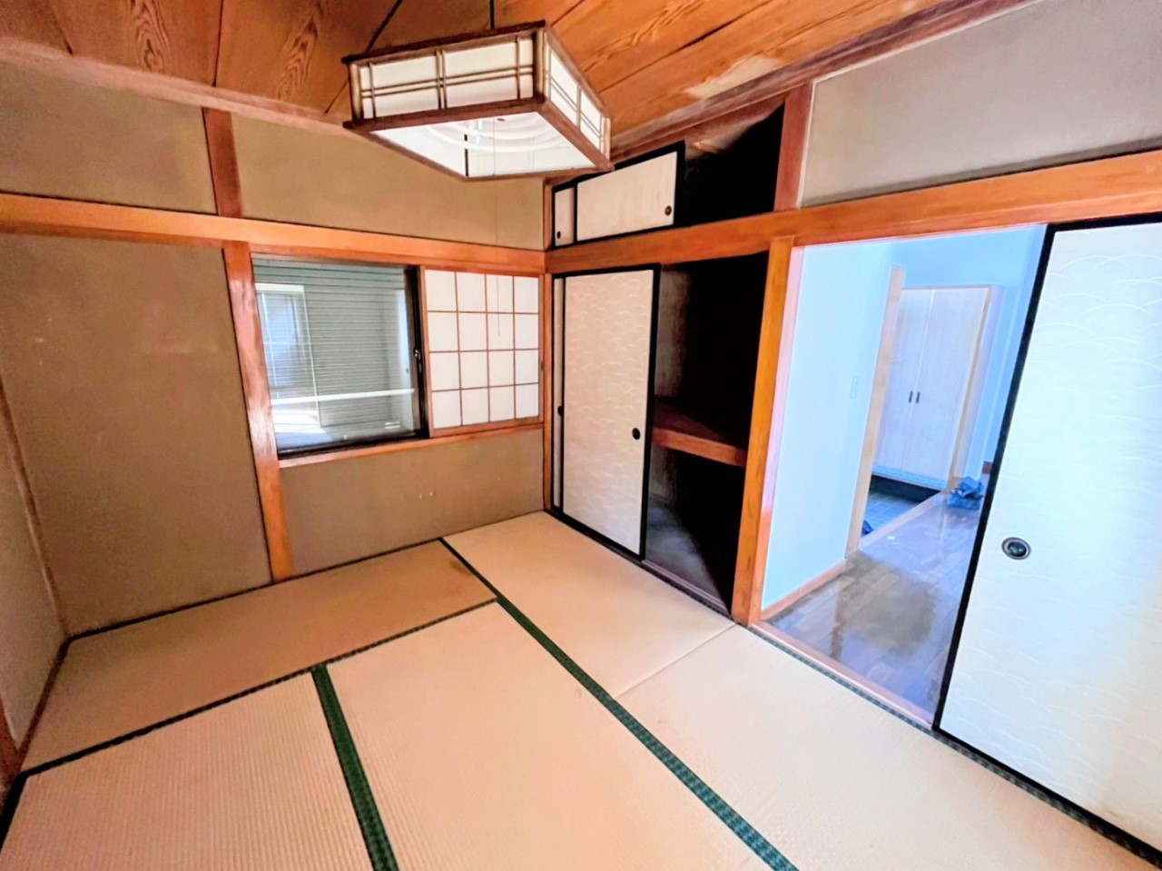 【和室】※現況販売となります。(2026年1月撮影)1F6帖の和室♪2方向から出入りできるので来客の際も便利です♪