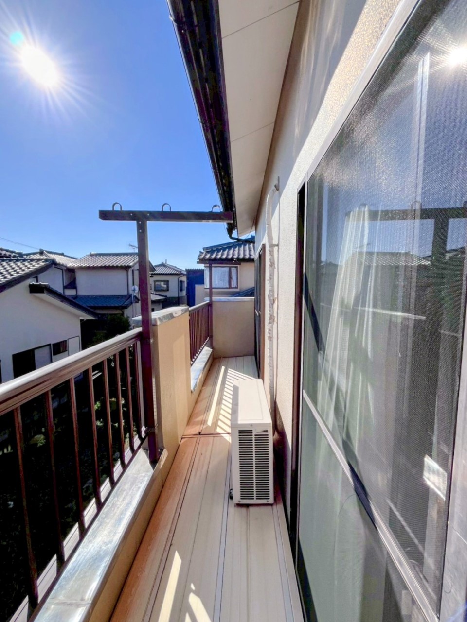 【バルコニー】※現況販売となります。(2026年1月撮影)2部屋から出入りできるので洗濯物も干しやすい♪