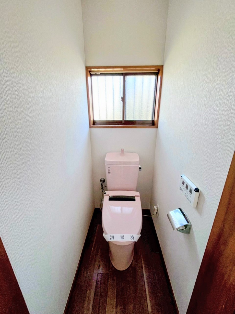 【トイレ】※現況販売となります。(2026年1月撮影)換気も充分にできる清潔なトイレ♪