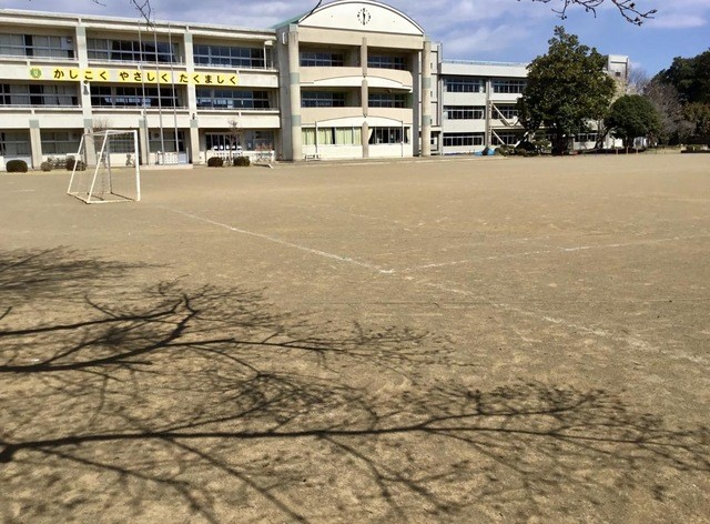 宇都宮市立岡本小学校(450m)-
