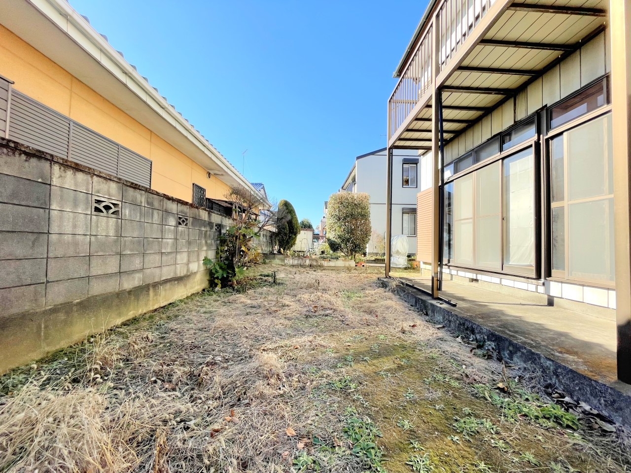 日当たりの良いお庭は家族でBBQやガーデニングを楽しめる広さがあります。※2026年1月撮影