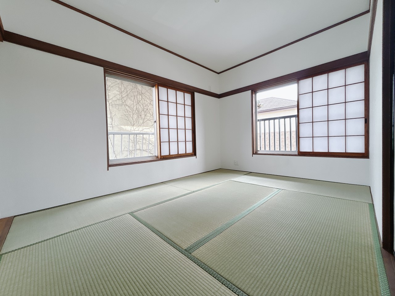 *. 2階和室 .* 和室があると、まるで旅館に泊まりに来たような空間ができて心が安らぎます。