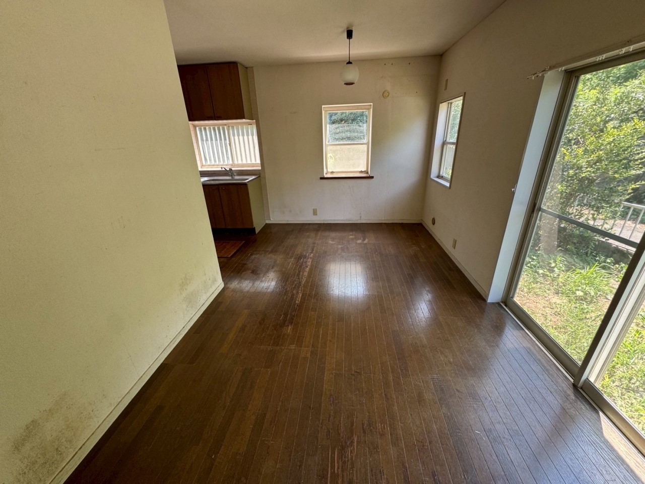 窓が多いので光や風を取り入れやすいです♪