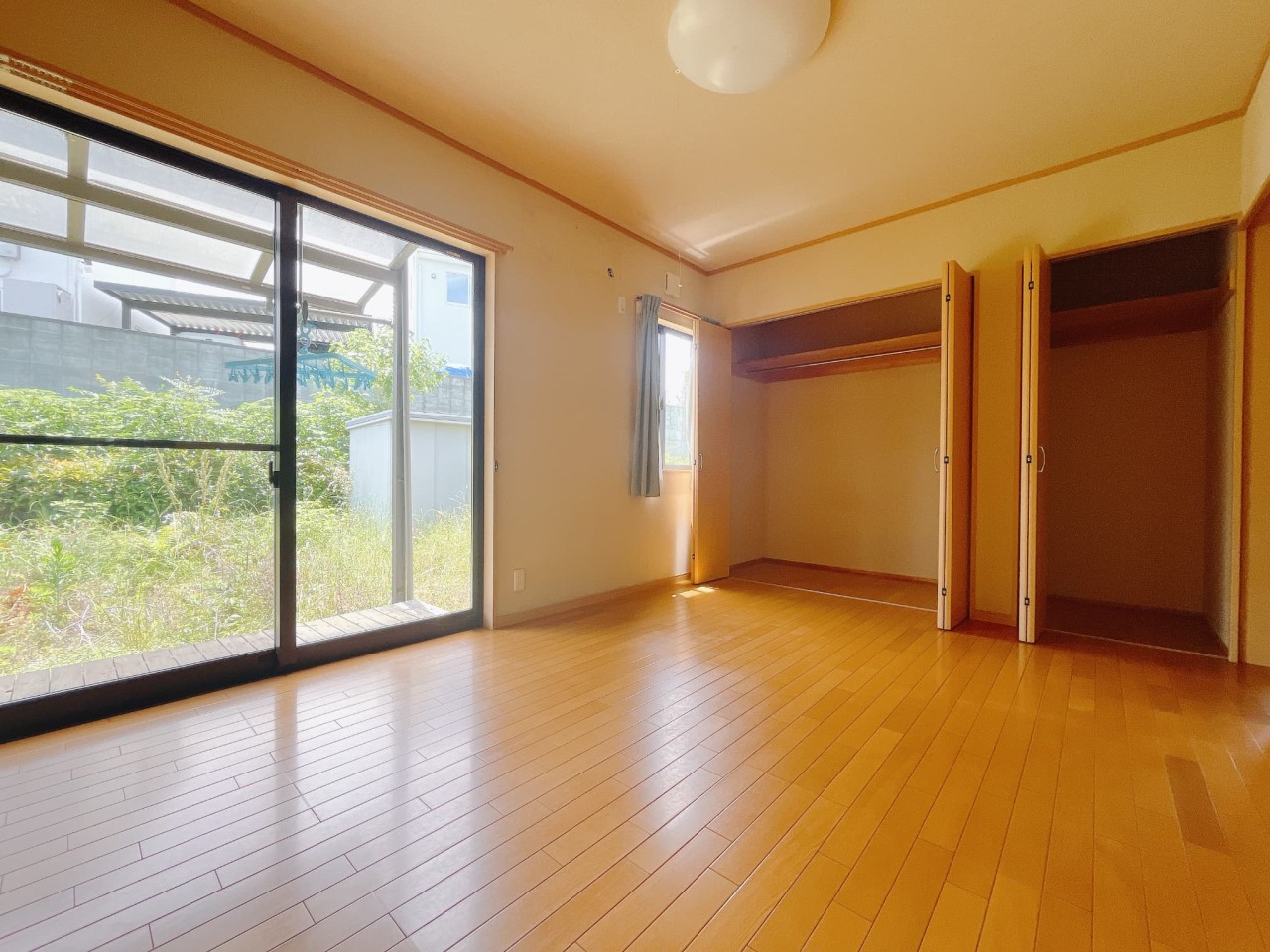 【和室】光がたっぷり入るお部屋です♪