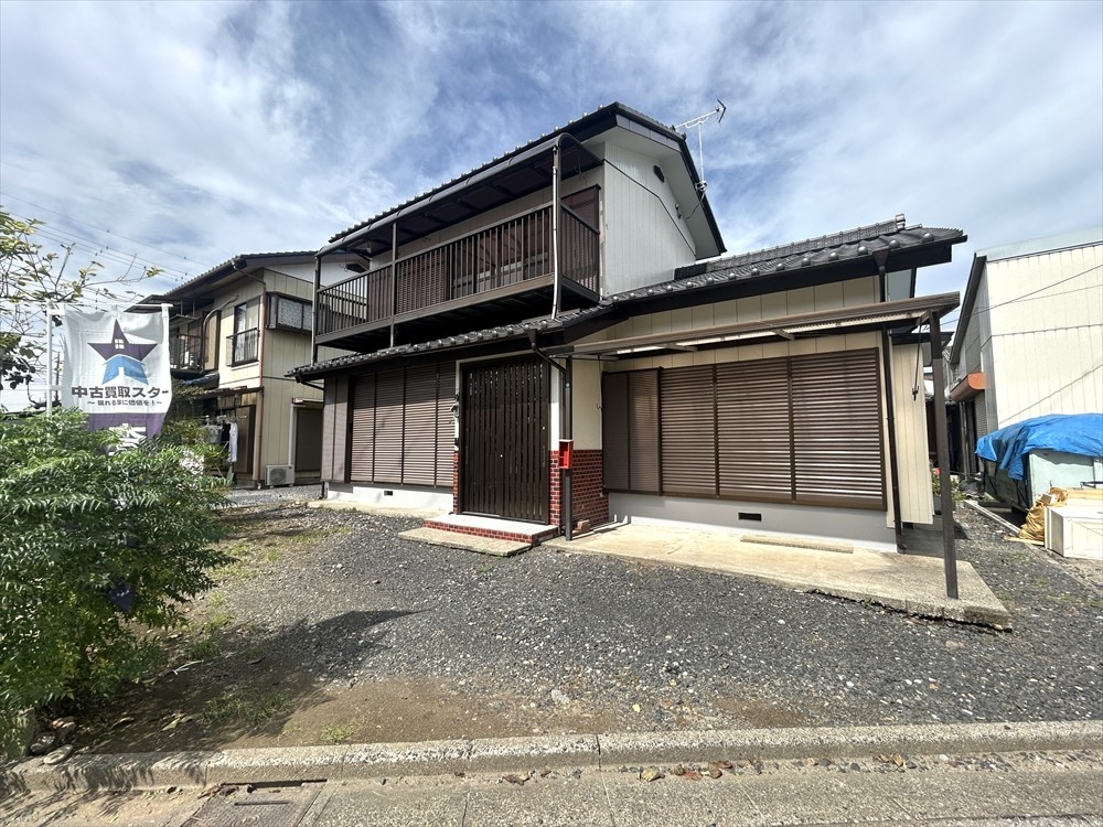 *. 外観 .* ※リフォーム中 駐車3台可◎