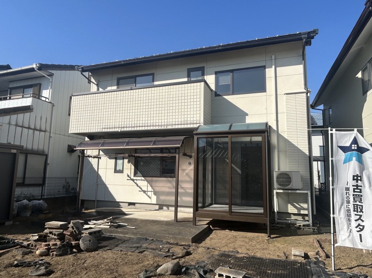 *. 外観 .* サンルームがあるので、雨の日の洗濯も安心♪