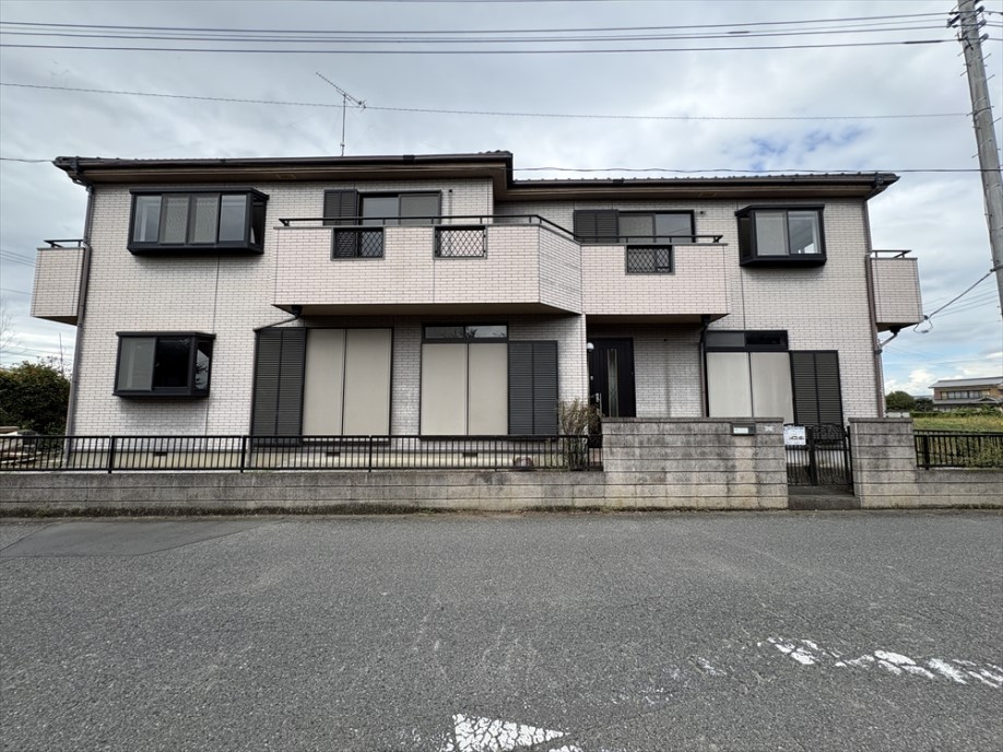 *. 外観 .* リフォーム中写真 5LDKのビックハウス!