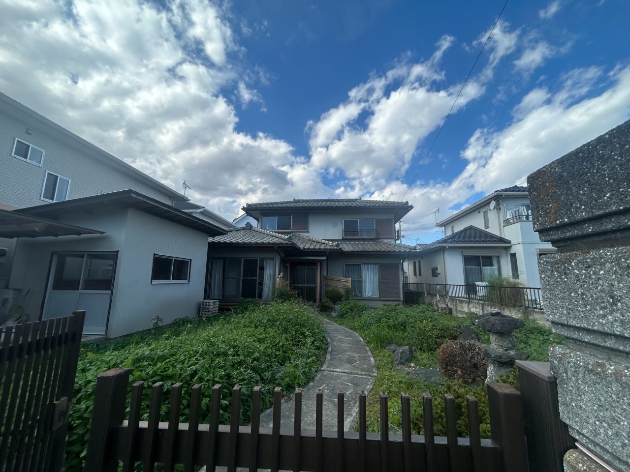 【外観】敷地面積98坪越!