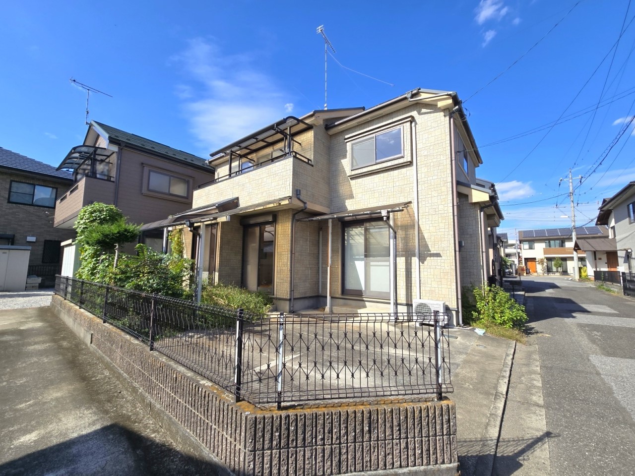 【外観】日当たり良好です♪(2025年10月撮影)