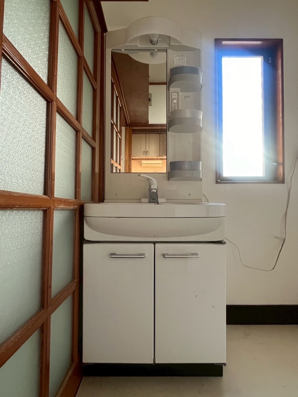 【洗面脱衣所】※現況販売となります。(2026年3月撮影)使いやすく収納力もある洗面台♪