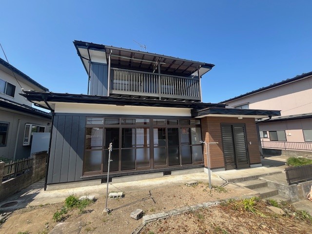 【外観】敷地面積約83坪以上!お庭付きの物件です!