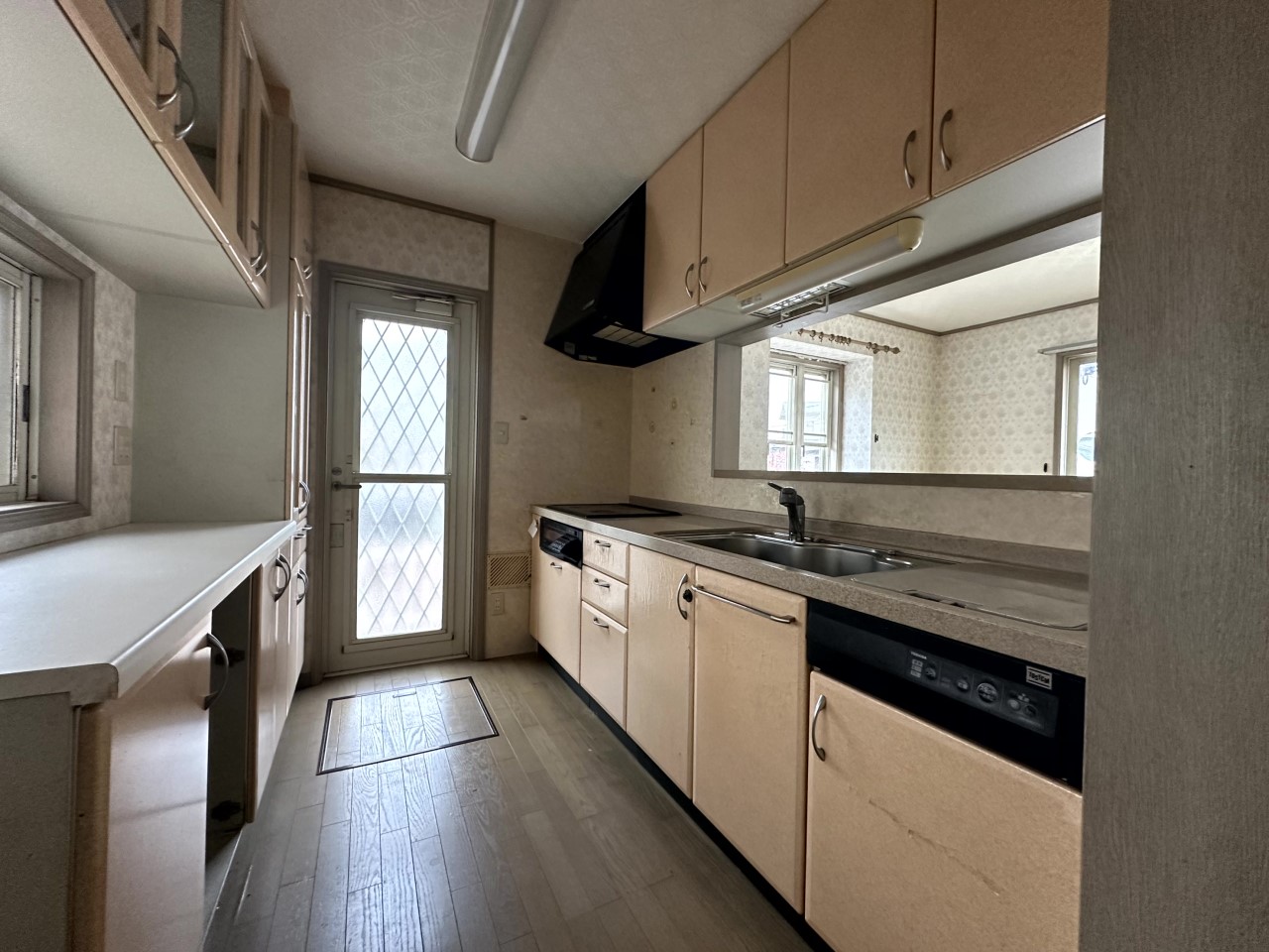 【キッチン】料理中もリビングと会話を繋ぐ対面キッチン♪※2026年2月撮影