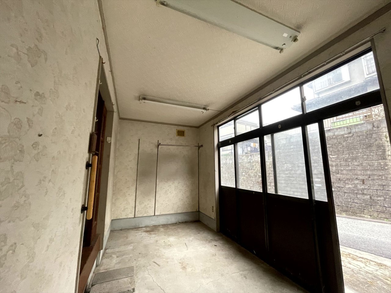 【仮部屋】※現況販売となります。(2026年3月撮影)大切なバイクや自転車などを置いておくこともできます♪