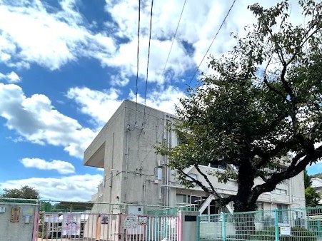 河内保育園(1300m)-