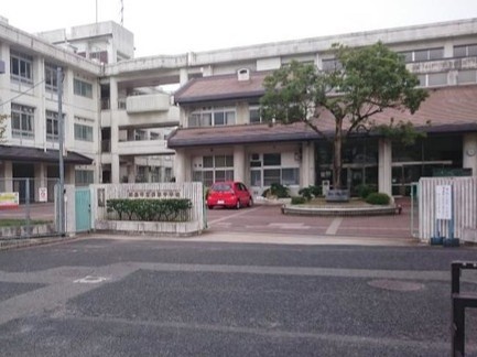 長束中学校(700m)-