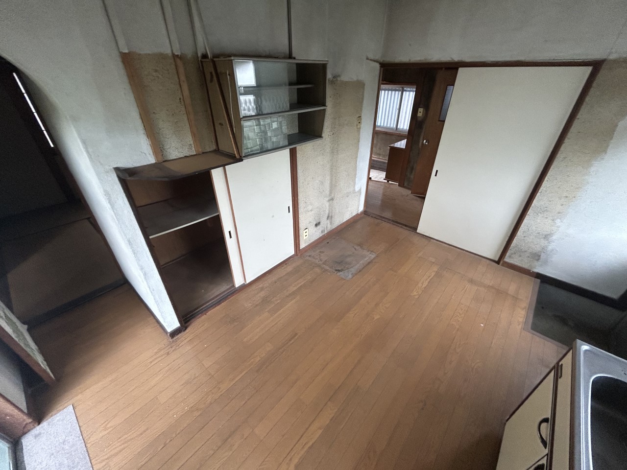 《キッチン》収納がたくさんあります♪(2025年10月撮影)※リフォーム前写真