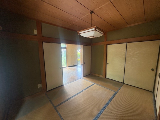 【和室】リビングと続くお部屋です。お昼寝スペースとしても利用可能です♪