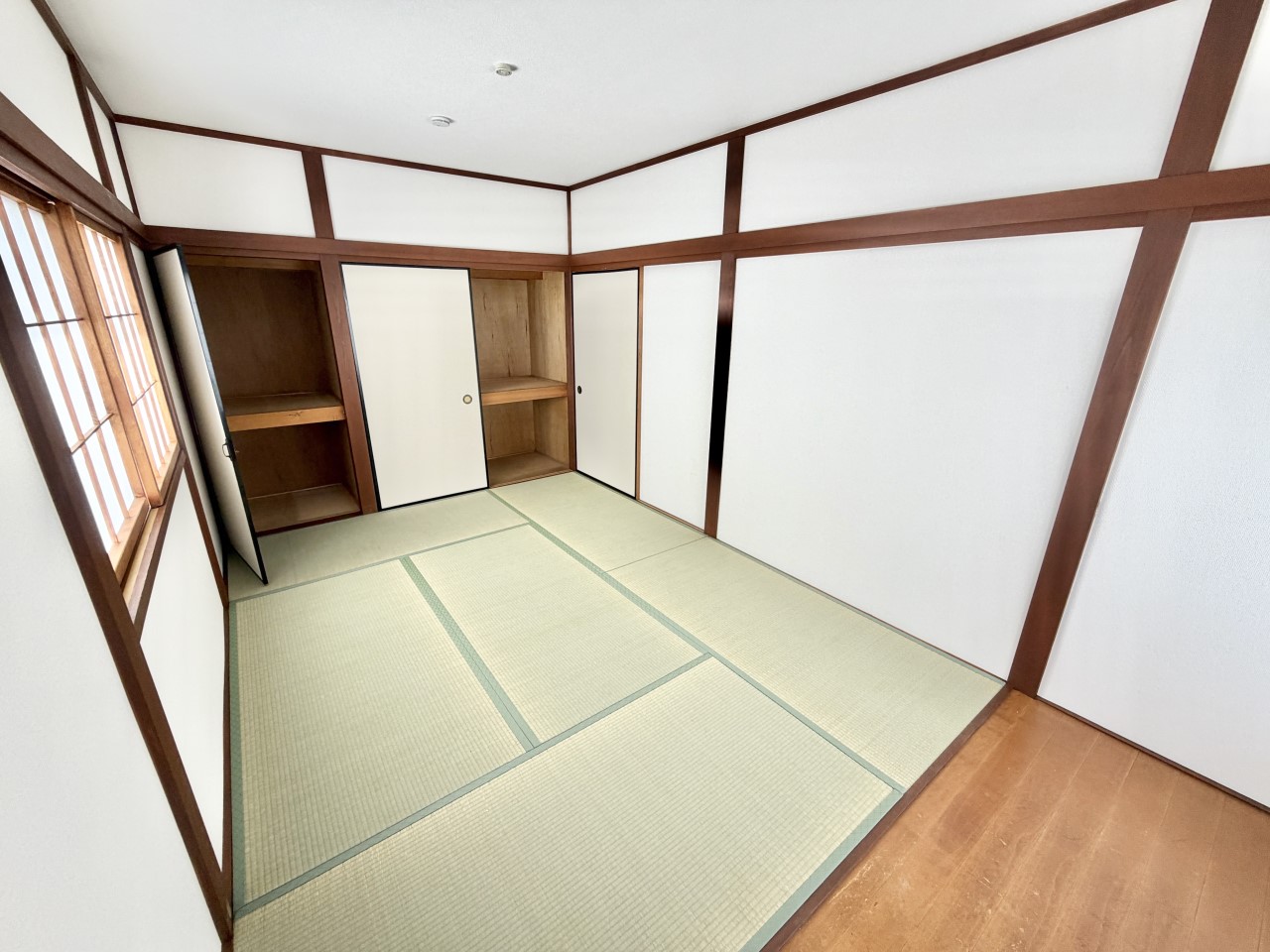 ◆2階和室(リフォーム後)|ぬくもりを感じられる和室でゆっくりとお寛ぎいただけます♪