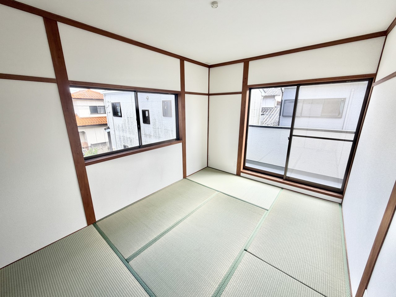 ◆2階和室(リフォーム後)|収納も備え、すっきりとしたお部屋を保てます。