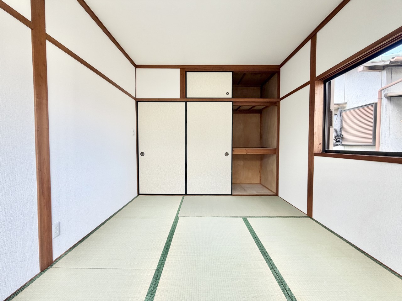 ◆2階和室(リフォーム後)|新品の畳の香りに癒されます♪