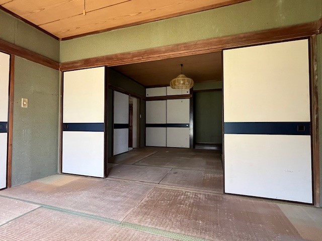 【和室】襖を撤去して、大きな1つのお部屋としても利用可能です♪