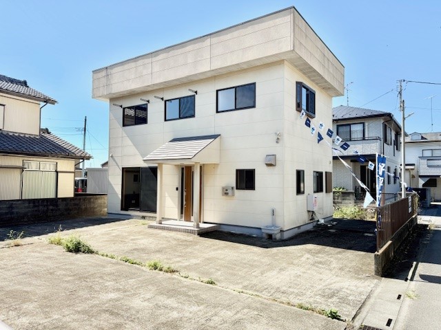 ◆外観|前面の建物から距離がある為、日当たり良好♪