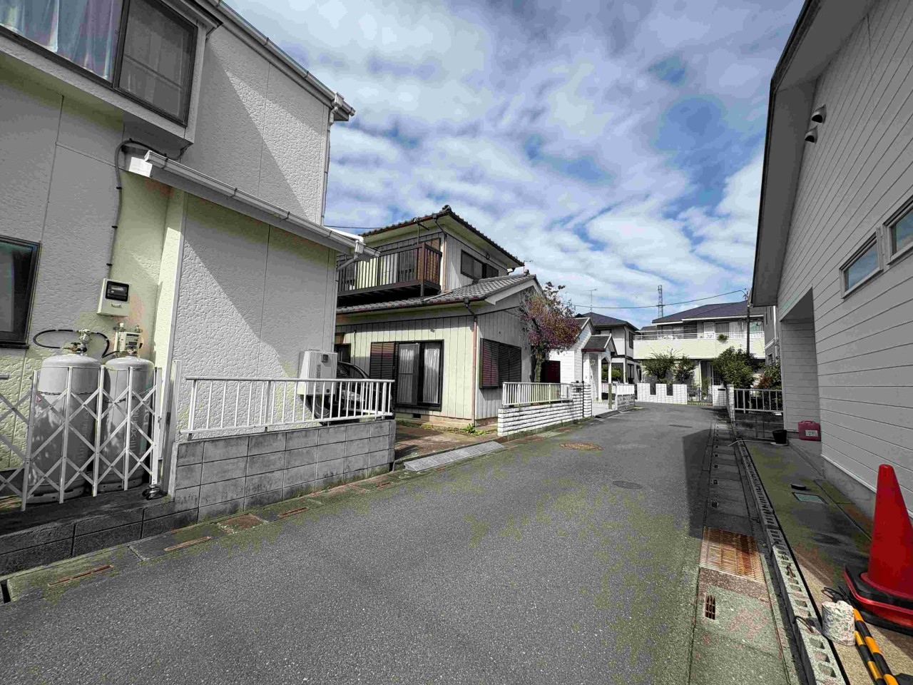 小中学校も近くて安心エリア♪