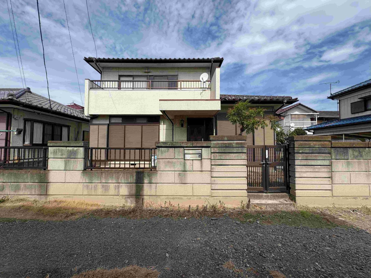 【外観】南側が私道なので、日当たり良好です◎