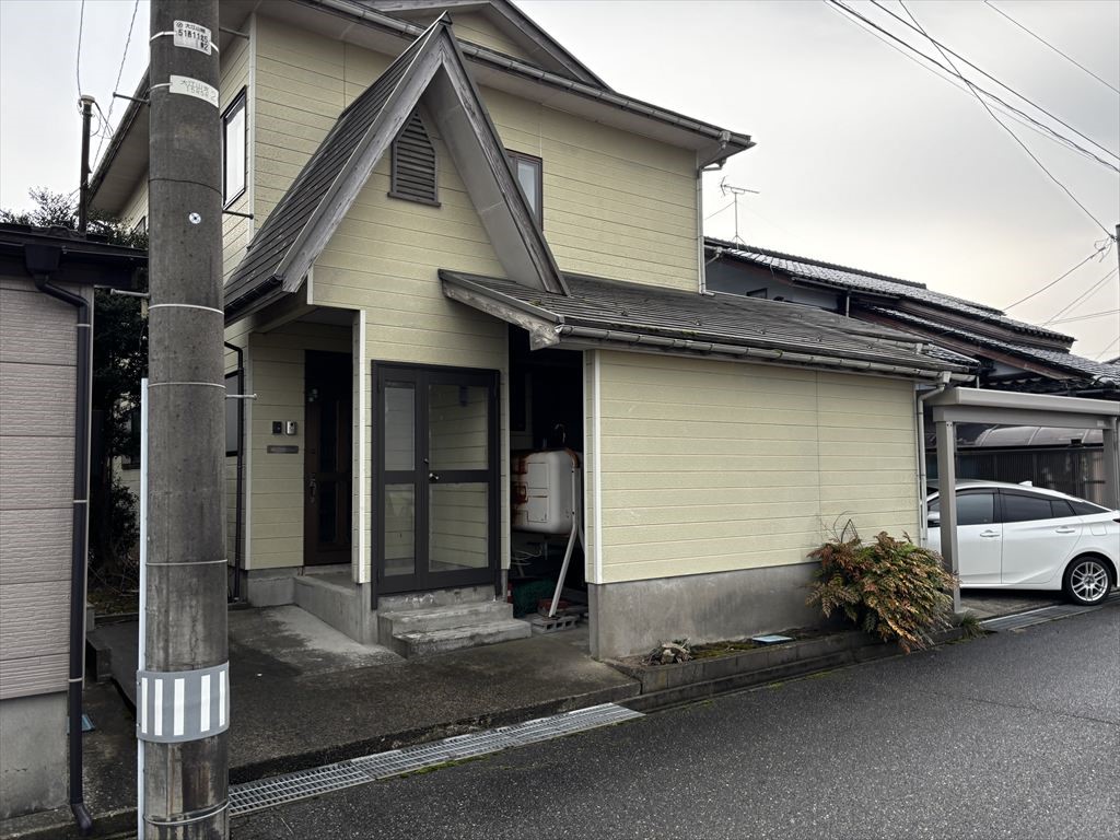 ◆外観|周辺環境◎中学校まで徒歩約6分!