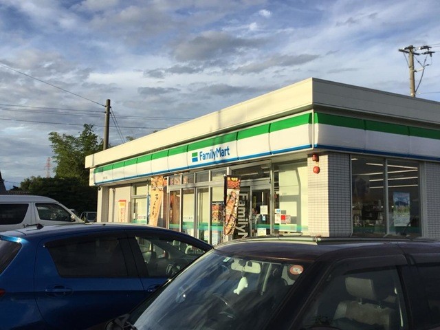 ファミリーマート新潟大淵店(1040m)-