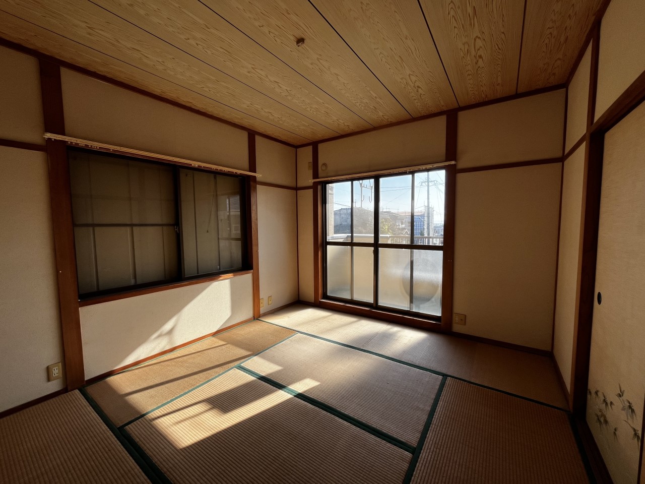 【2F居室】※リフォーム前の写真です。(2026年2月撮影)和室から洋室にリフォーム予定です♪