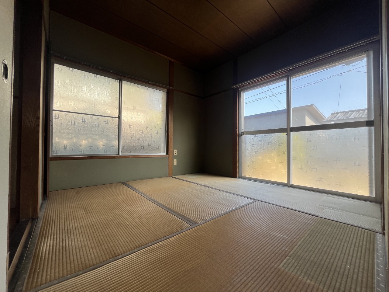 【1F和室】※現況販売となります。(2026年3月撮影)2面採光なので沢山の光が差し込みます♪