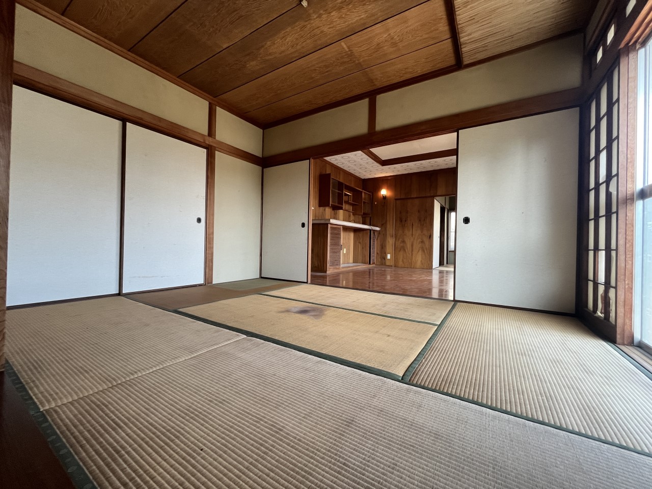 【1F和室】※現況販売となります。(2026年3月撮影)明るく過ごしやすい空間です♪