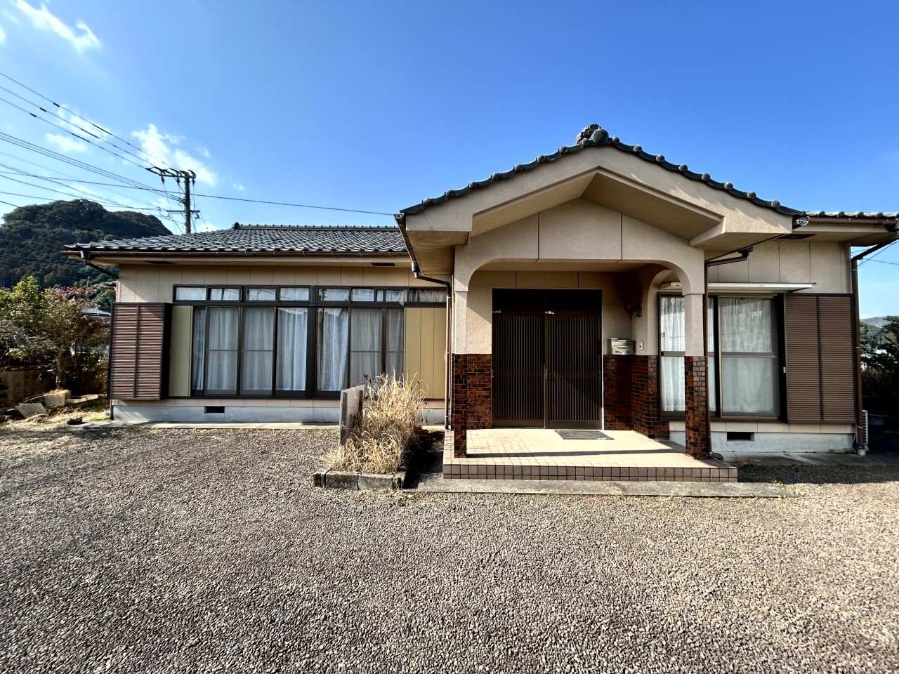 【外観】※現況販売となります(2026.3月撮影)6DKの平屋住宅♪