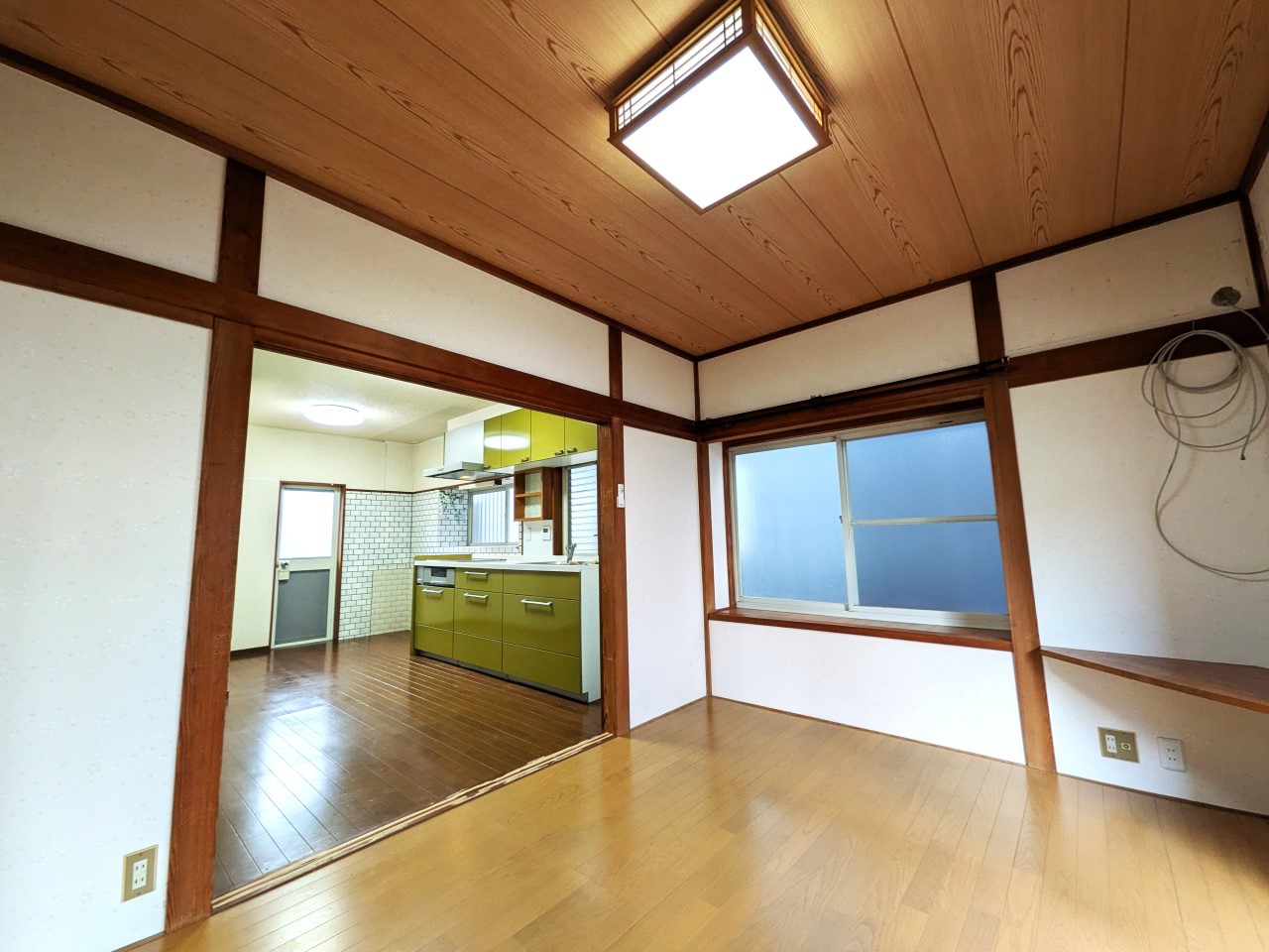 【洋室】DKとつなげると広々としたLDKになります(2026年2月撮影)