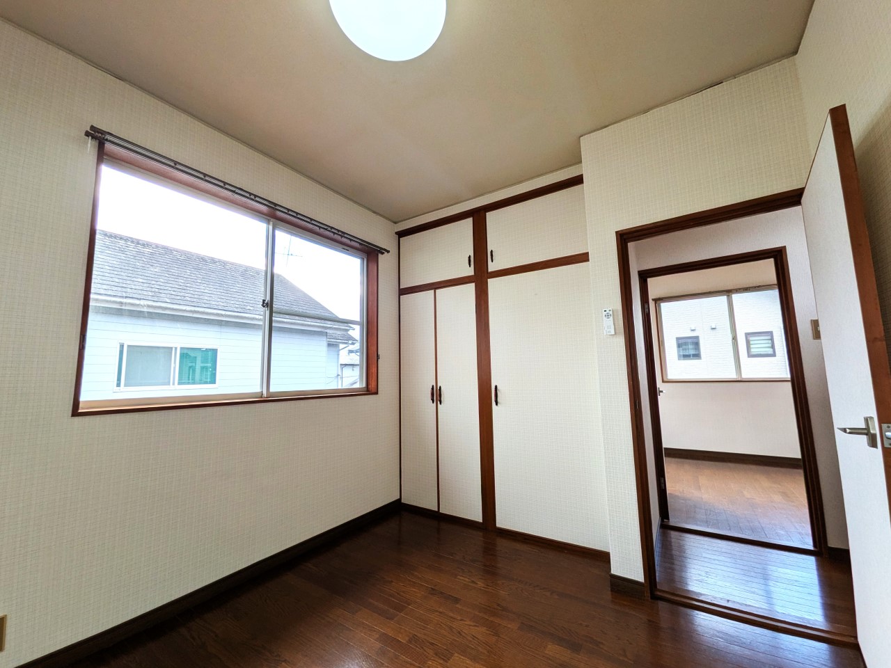 【2F洋室4.5帖】収納が2か所あります(2026年2月撮影)