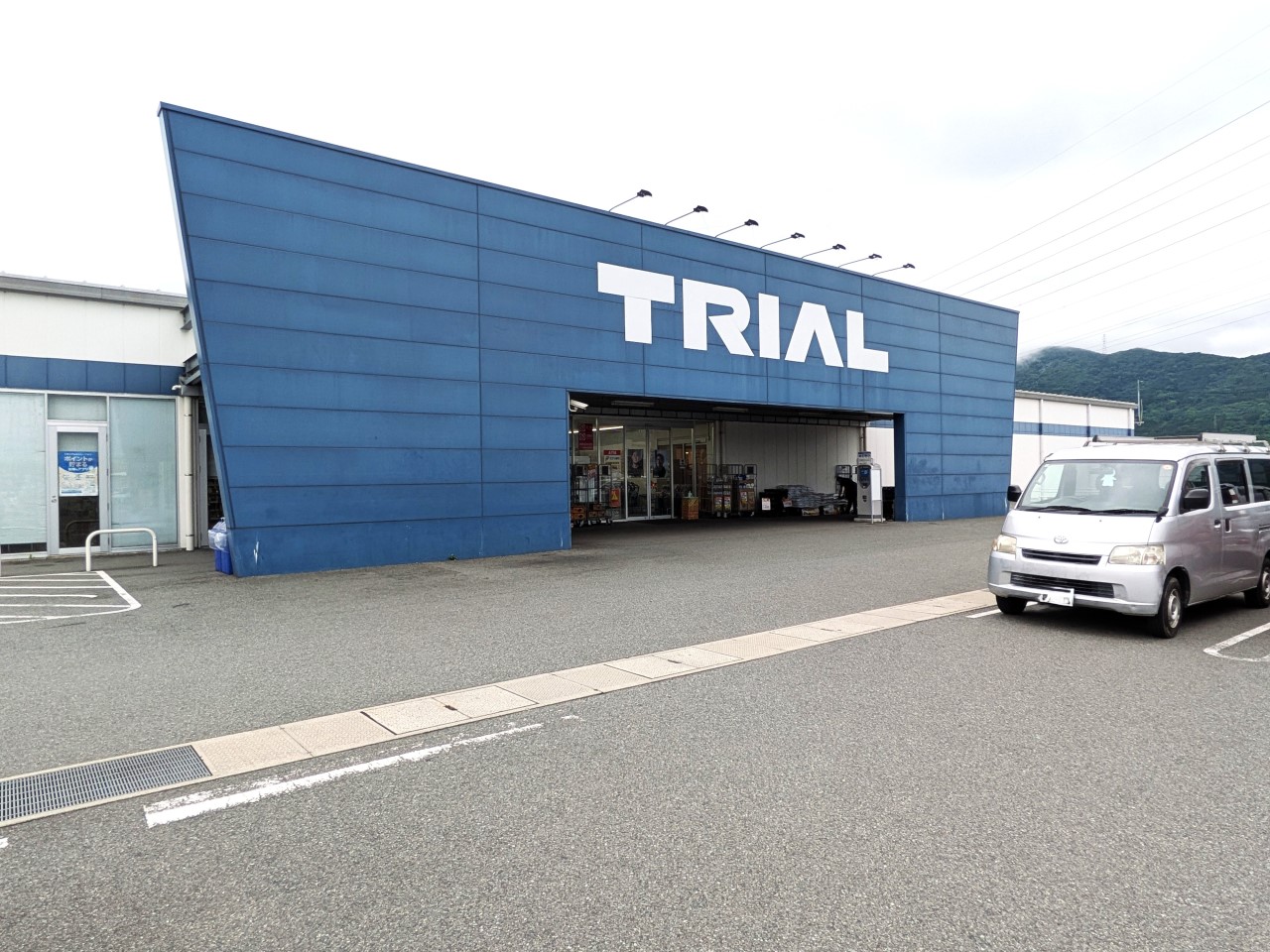 スーパートライアル新八代期前店(1900m)-