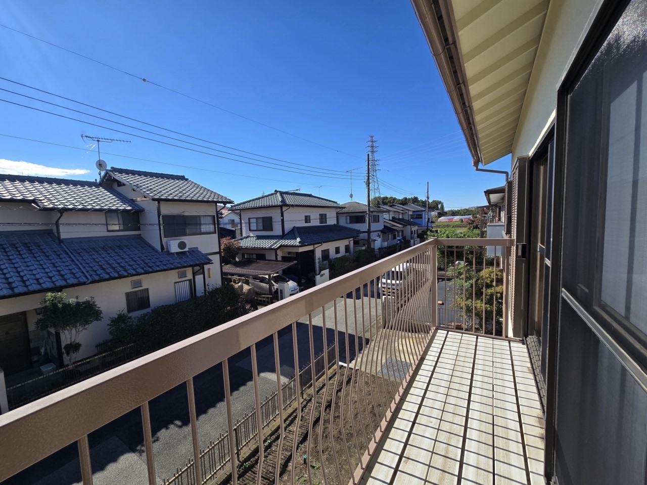 ◆バルコニー(リフォーム後)|風通しの良いバルコニーは、毎日のお洗濯も快適です。