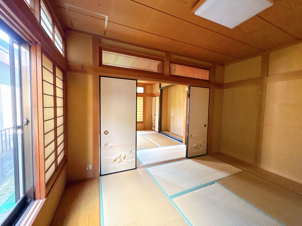 和室(6畳)|日差しがたくさん差し込む明るい和室